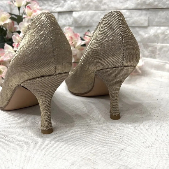 Stuart Weitzman women’s size 8 metallic gold 3 inch heels ring bow dress shoes - Picture 6 of 8